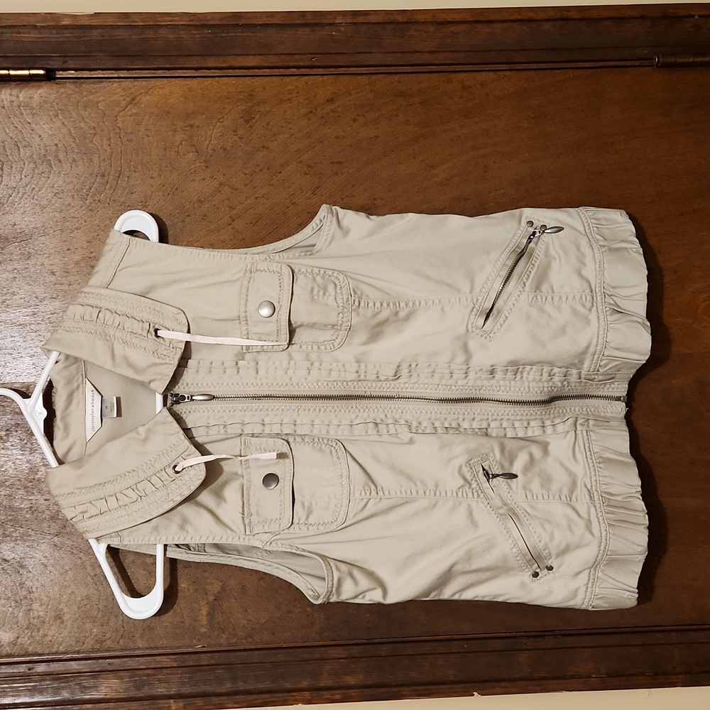 Christopher & Banks Vest Khaki color Size Medium